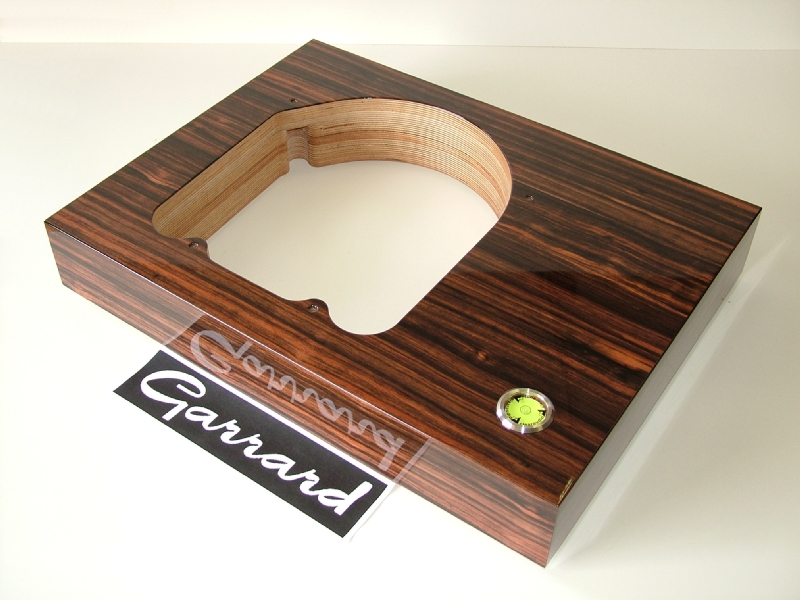 Garrard 301 Makassar 14